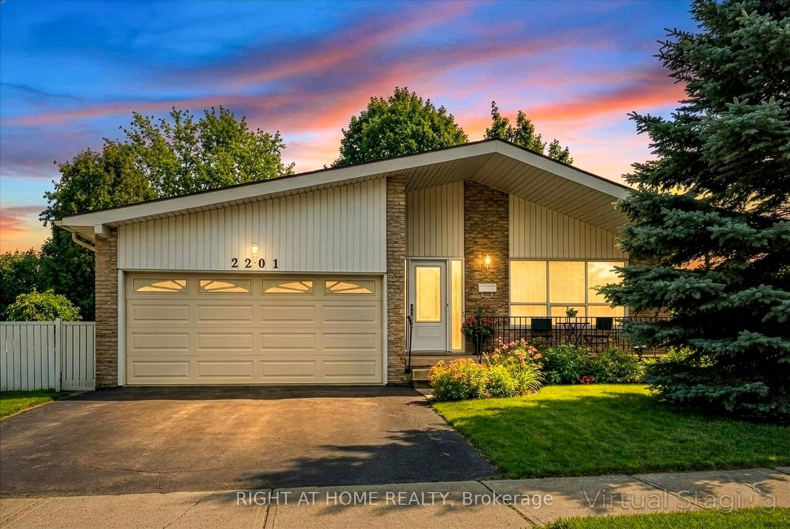 2201-cartier-crescent-burlington-ontario-w12683148