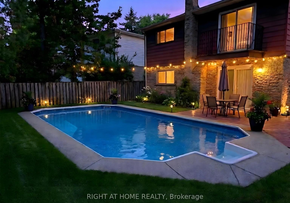 2201-cartier-crescent-burlington-ontario-w12683148