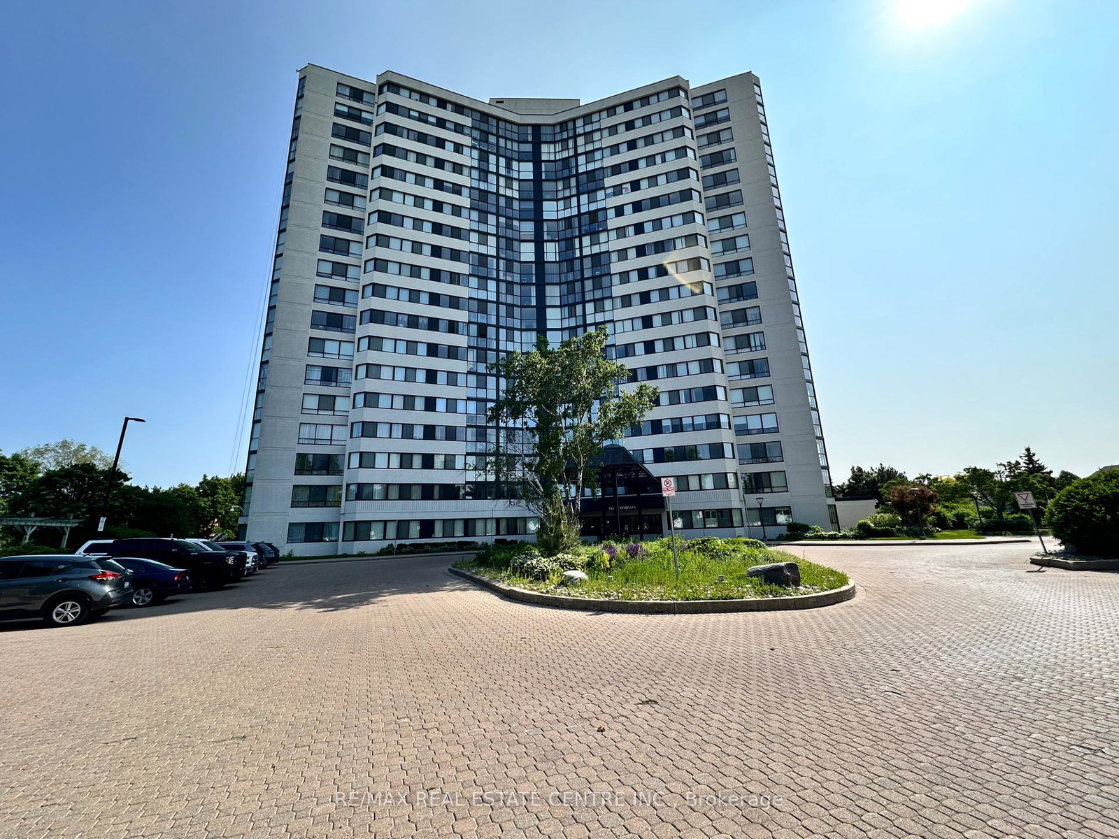 1360-rathburn-road-e-mississauga-ontario-w12683458