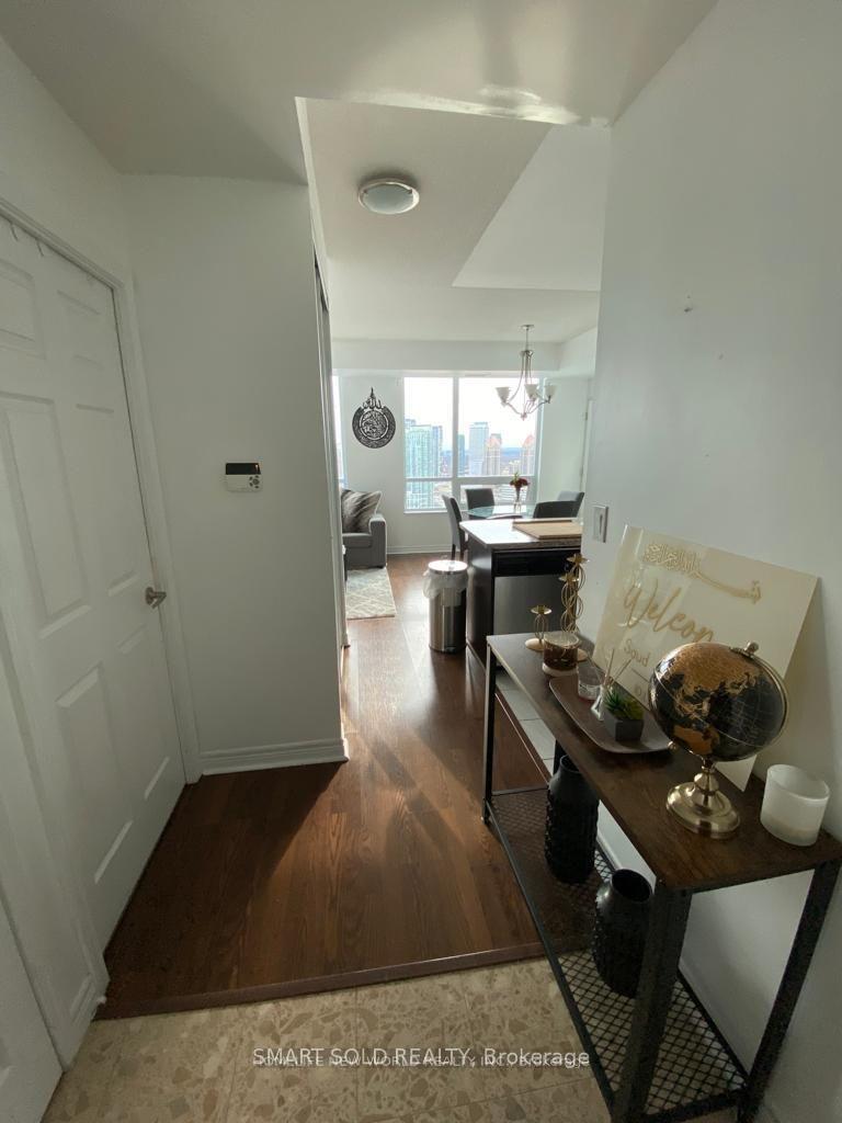208-enfield-place-mississauga-ontario-w12684510