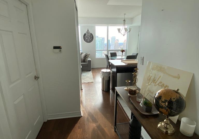 208-enfield-place-mississauga-ontario-w12684510