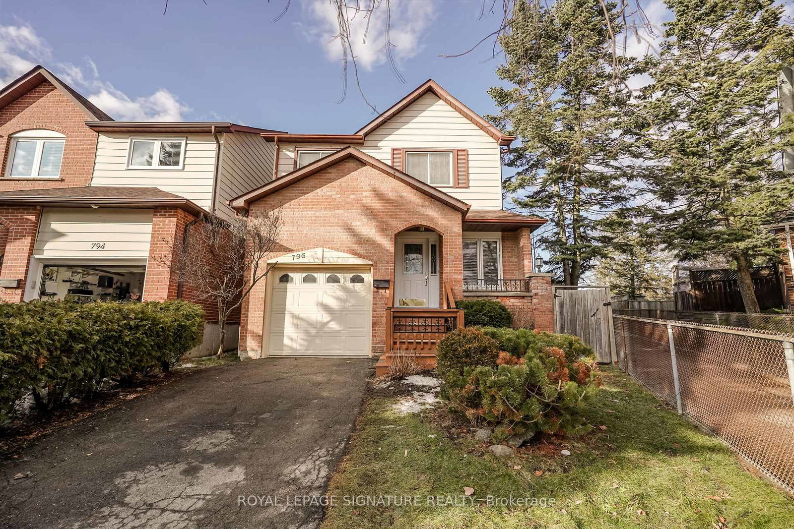 796-thistle-down-court-mississauga-ontario-w12684600