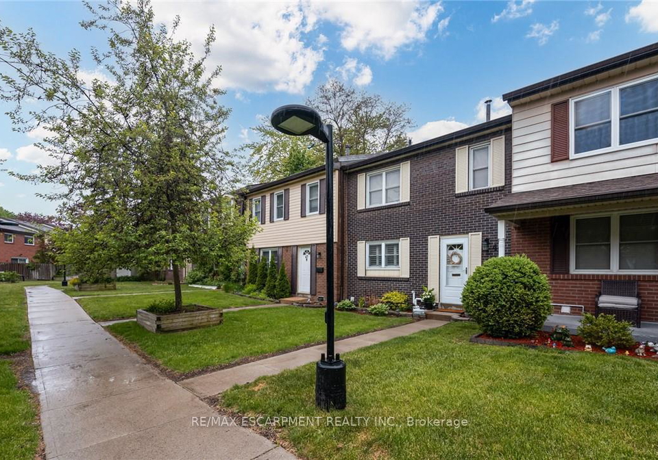 2825-gananoque-drive-mississauga-ontario-w12684700