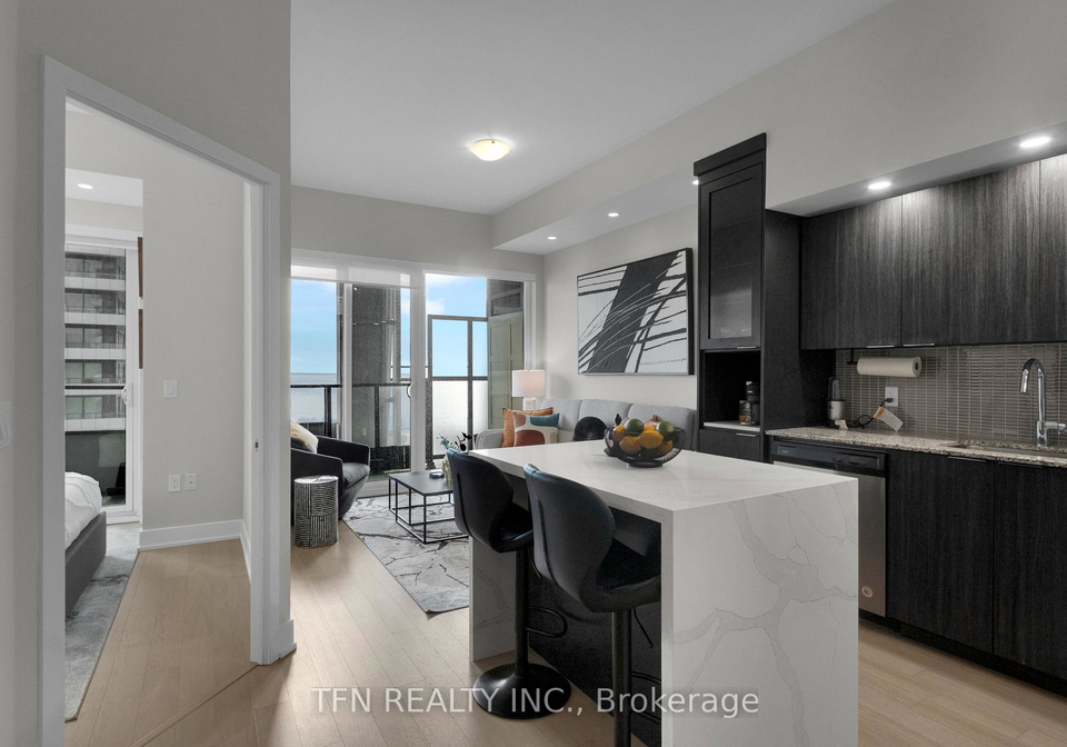 30-shore-breeze-drive-etobicoke-ontario-w12685060