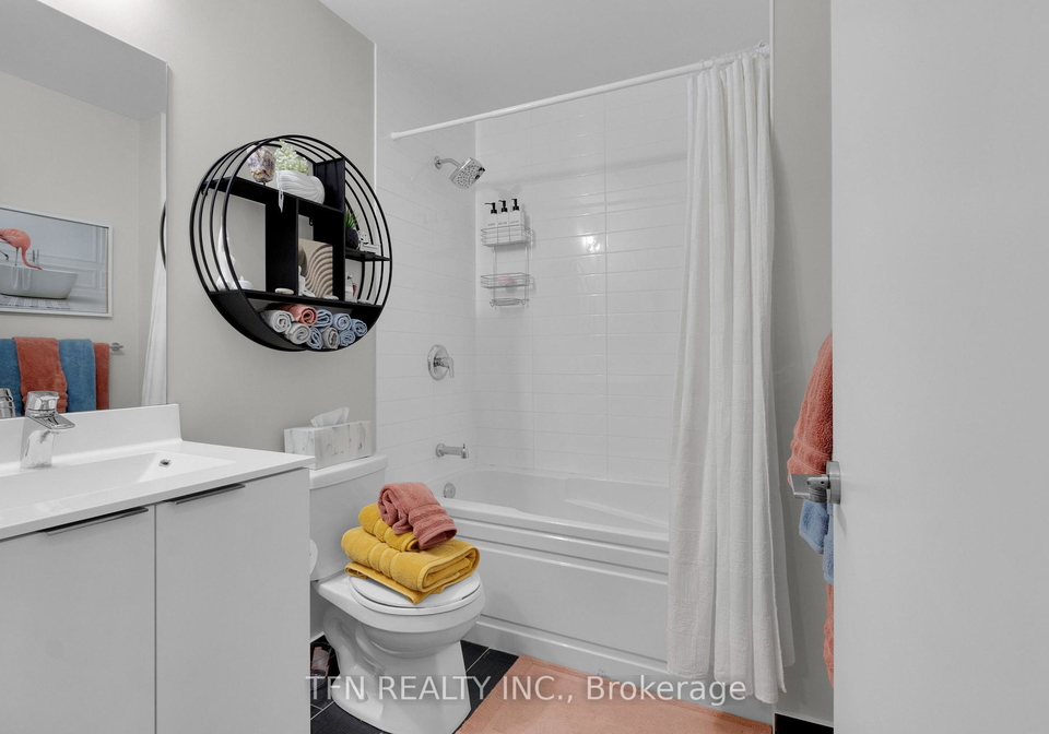 30-shore-breeze-drive-etobicoke-ontario-w12685060