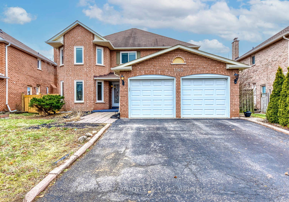 1362-pilgrims-way-oakville-ontario-w12685148