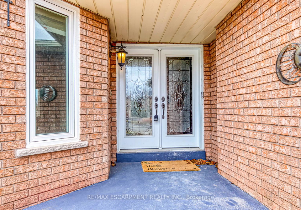 1362-pilgrims-way-oakville-ontario-w12685148