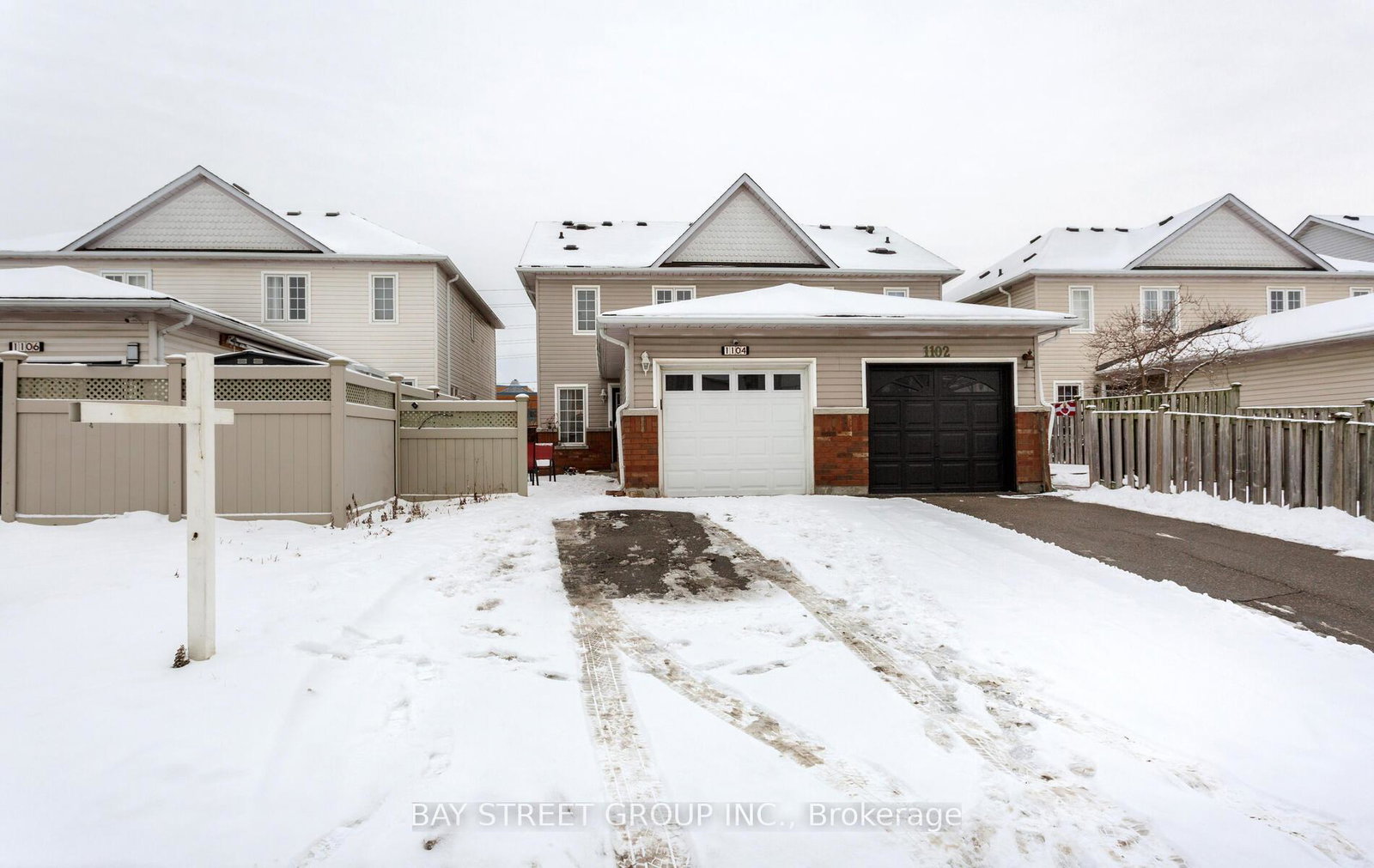 1104-davis-lane-milton-ontario-w12685156