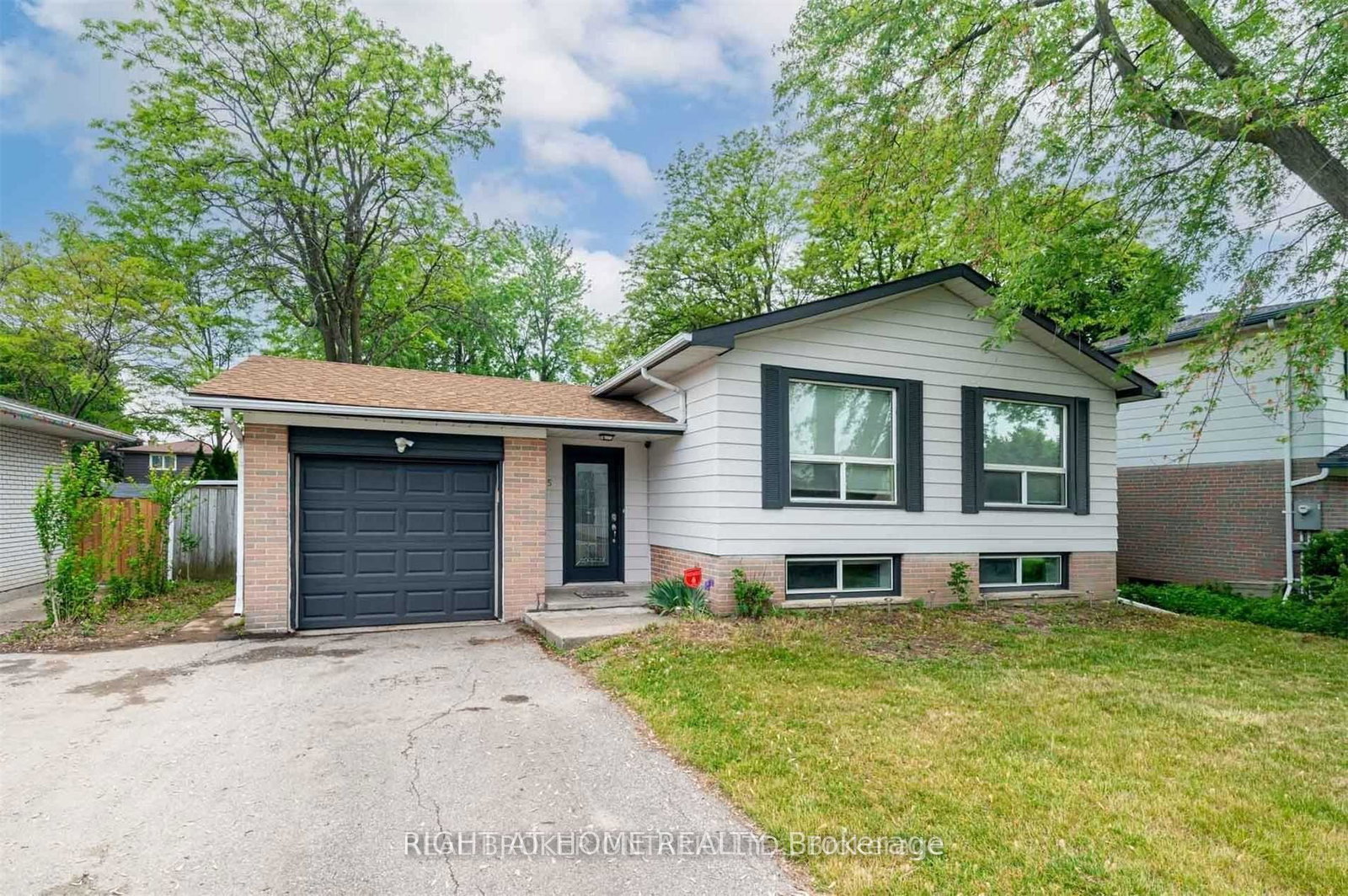 5-caldwell-crescent-brampton-ontario-w12685178