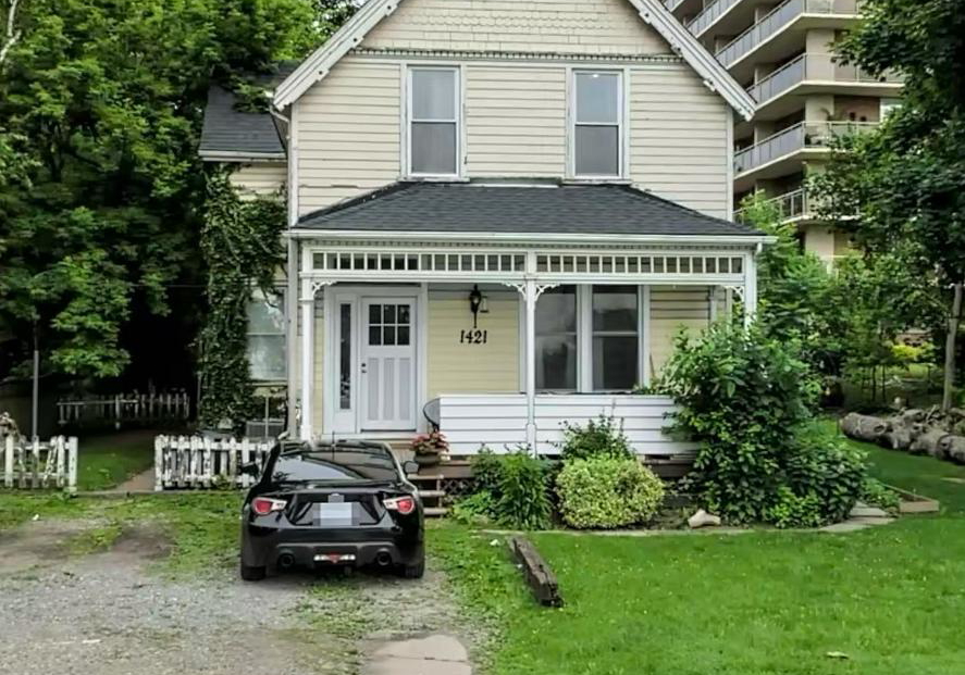 1421-lakeshore-road-burlington-ontario-w12685734