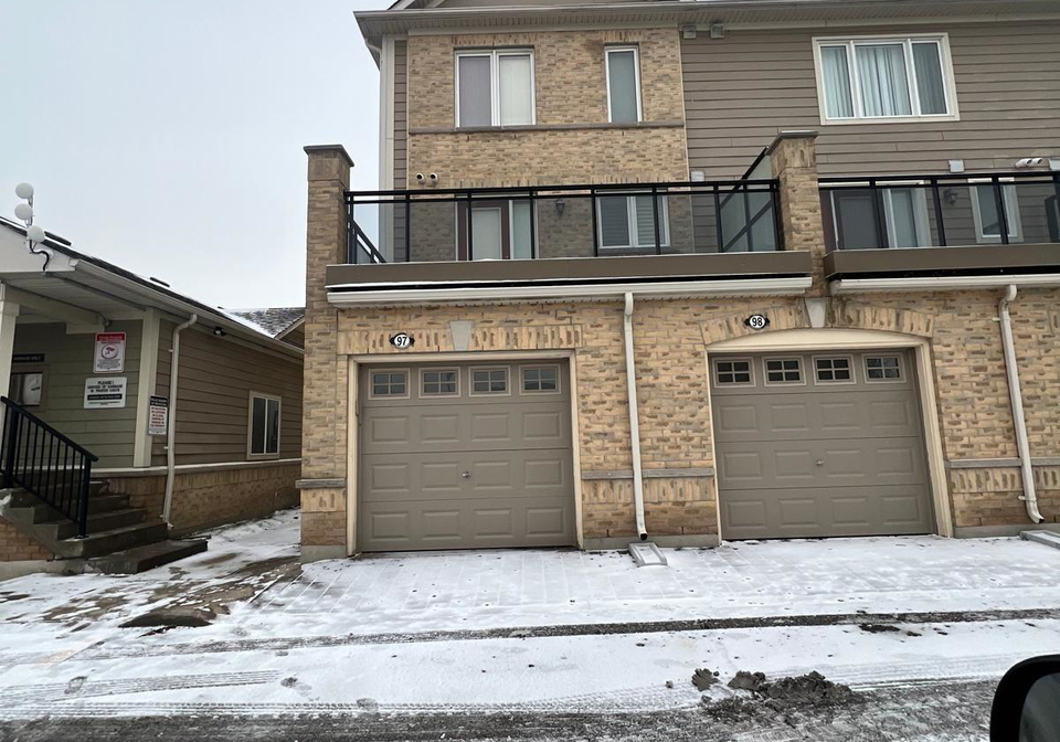 60-fairwood-circle-brampton-ontario-w12685766