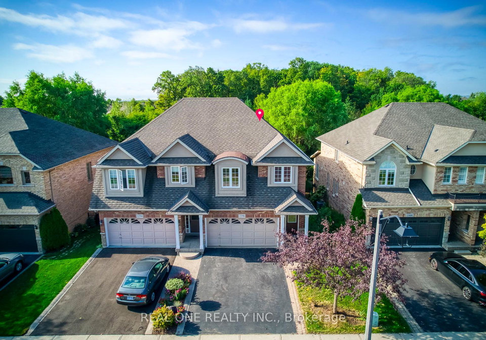 2296-parkglen-avenue-oakville-ontario-w12685820