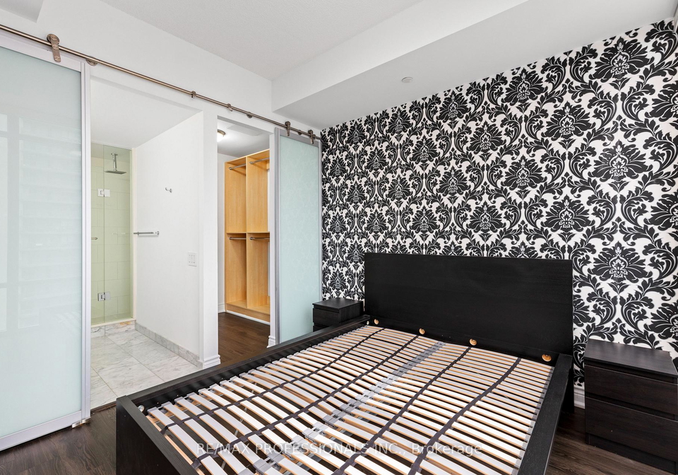 88-park-lawn-road-etobicoke-ontario-w12685920