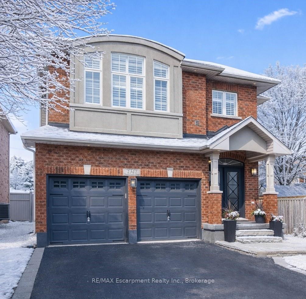 2301-baronwood-drive-oakville-ontario-w12685992