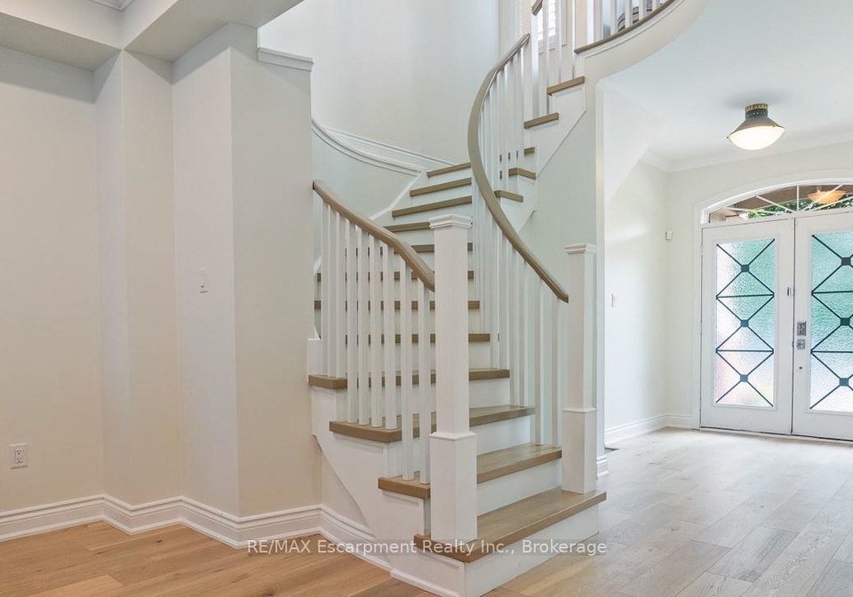 2301-baronwood-drive-oakville-ontario-w12685992