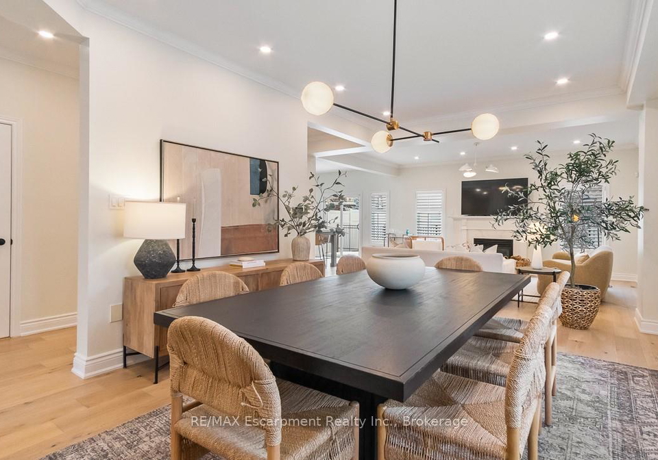 2301-baronwood-drive-oakville-ontario-w12685992