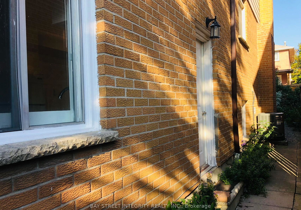 4145-quaker-hill-drive-mississauga-ontario-w12686080
