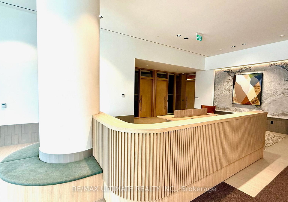 395-square-one-drive-mississauga-ontario-w12686088