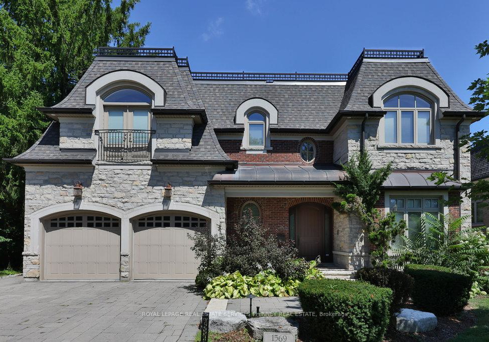 1569-glenhill-crescent-mississauga-ontario-w12686374