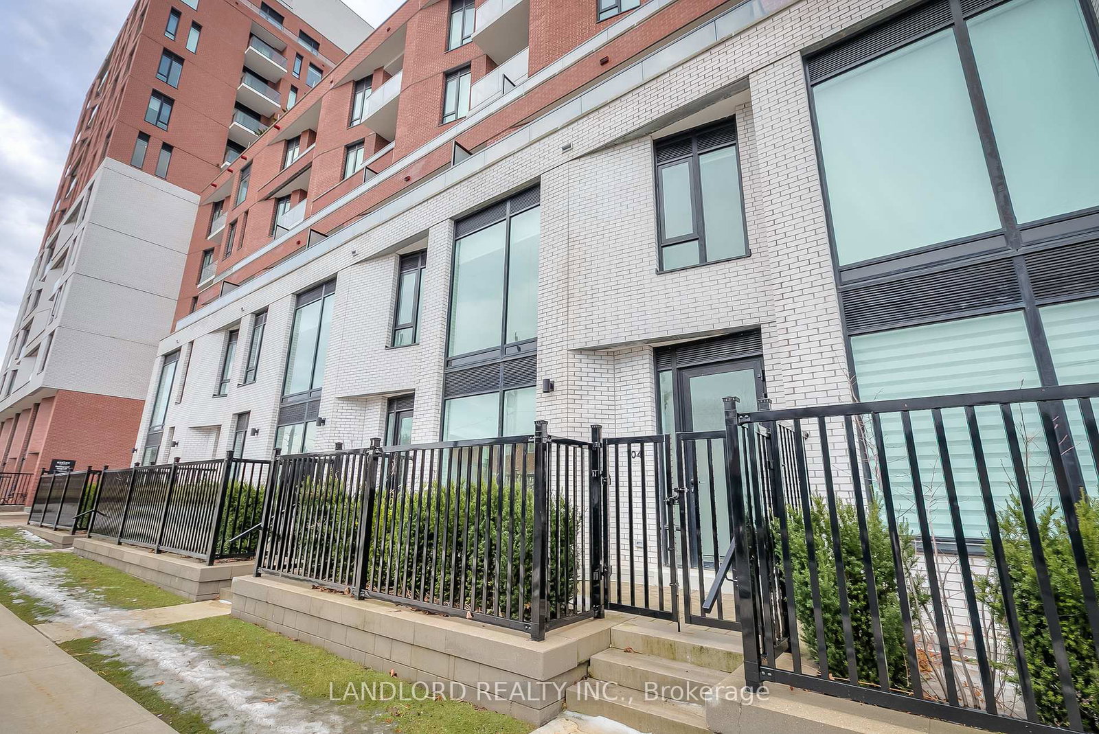 15-maryport-avenue-york-ontario-w12686496