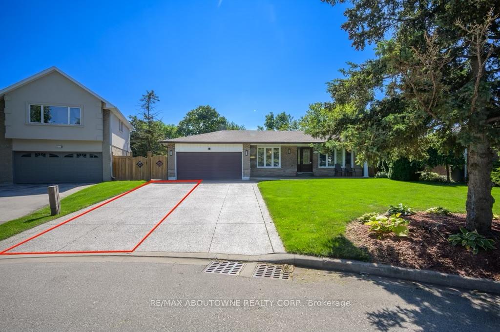2444-woburn-crescent-oakville-ontario-w12686820