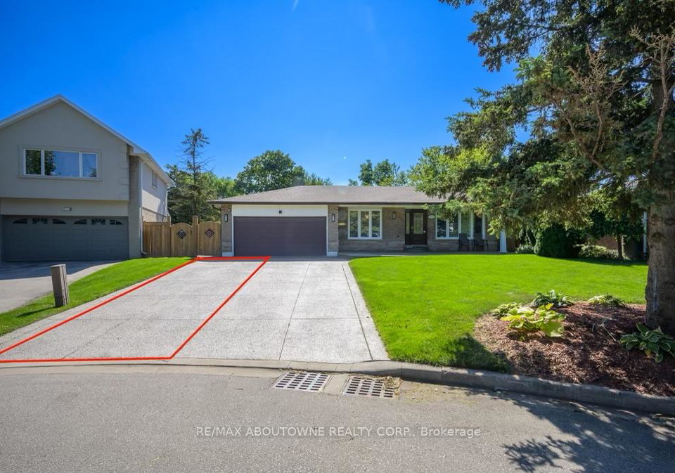 2444-woburn-crescent-oakville-ontario-w12686820