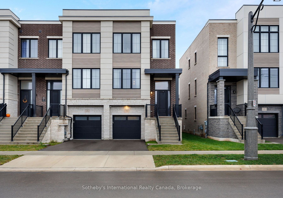 1478-yellow-rose-circle-oakville-ontario-w12686916