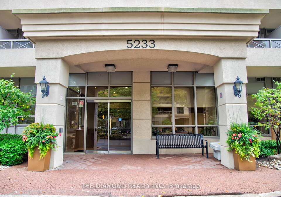 5233-dundas-street-w-etobicoke-ontario-w12687302