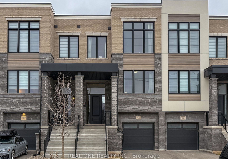 1490-yellow-rose-circle-oakville-ontario-w12687380