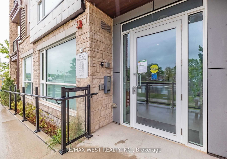 2393-bronte-road-oakville-ontario-w12687450