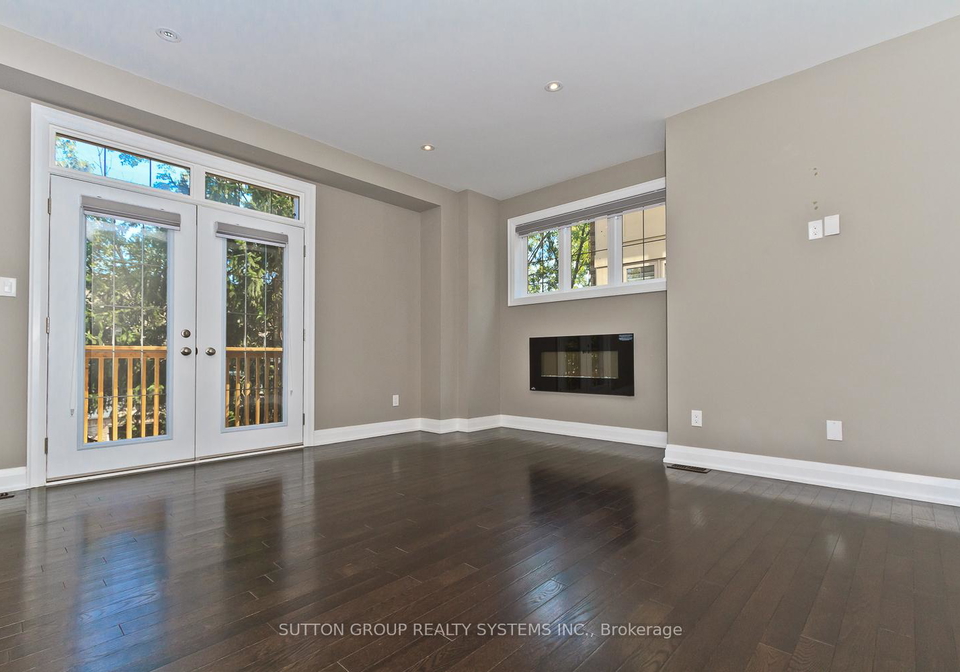 2011-deerview-common-road-oakville-ontario-w12687500
