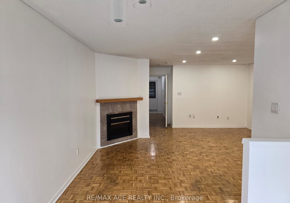 104-sunfield-road-york-ontario-w12687768