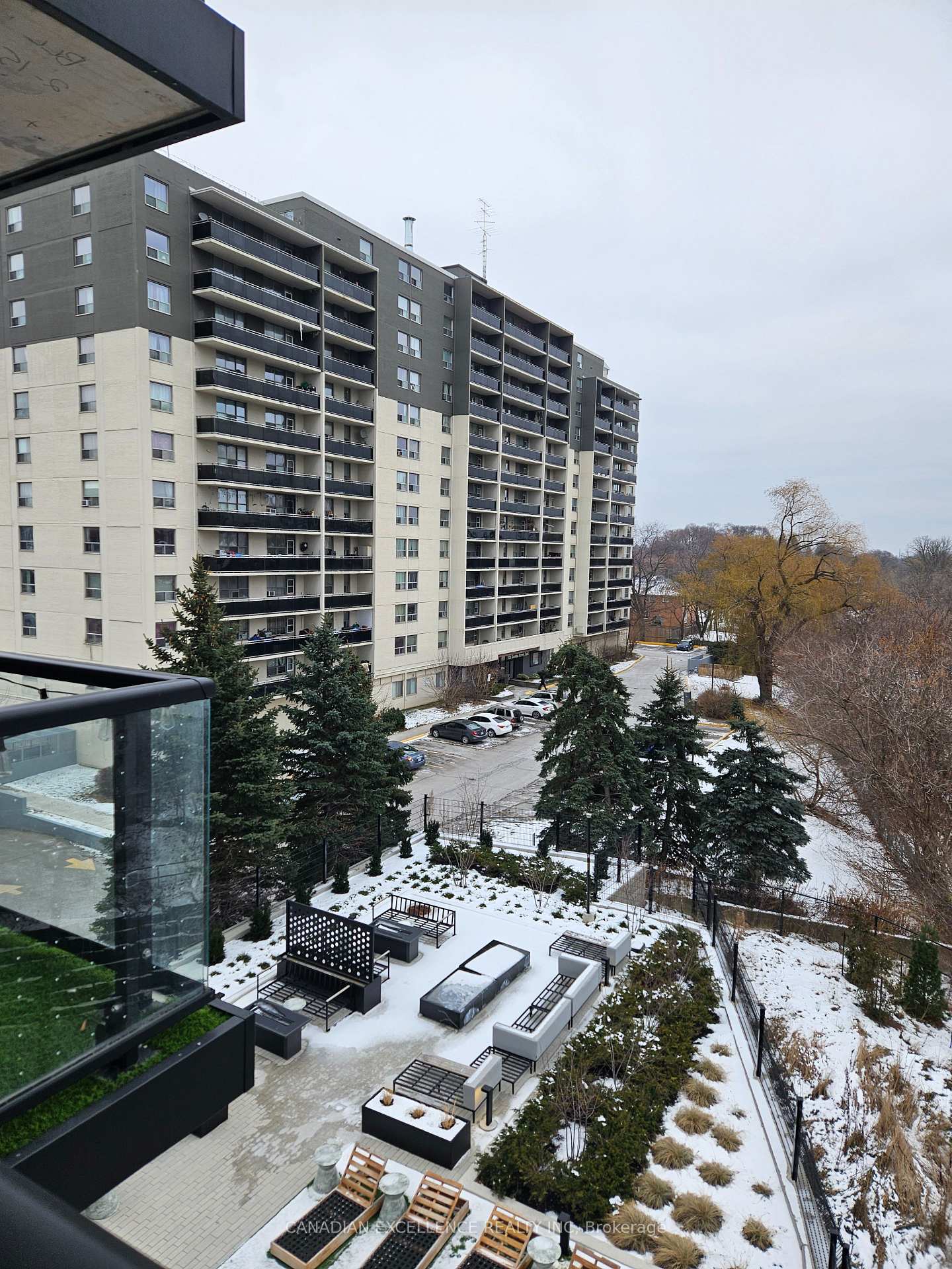 86-dundas-street-e-mississauga-ontario-w12687796