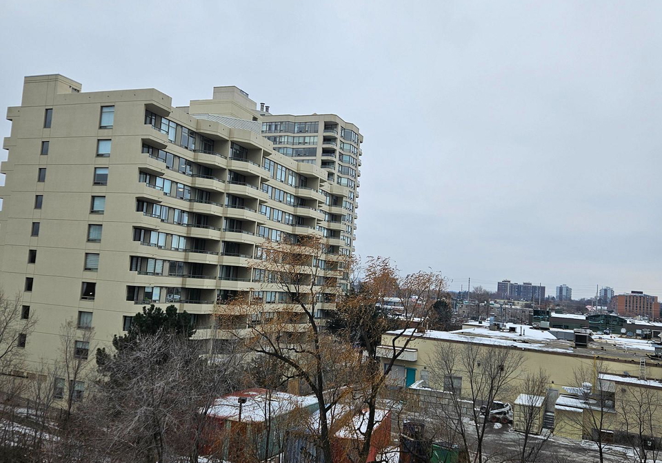 86-dundas-street-e-mississauga-ontario-w12687796