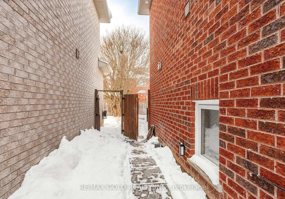 1075-gorham-way-milton-ontario-w12688084