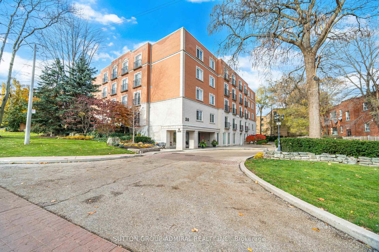 30-anglesey-boulevard-etobicoke-ontario-w12688234