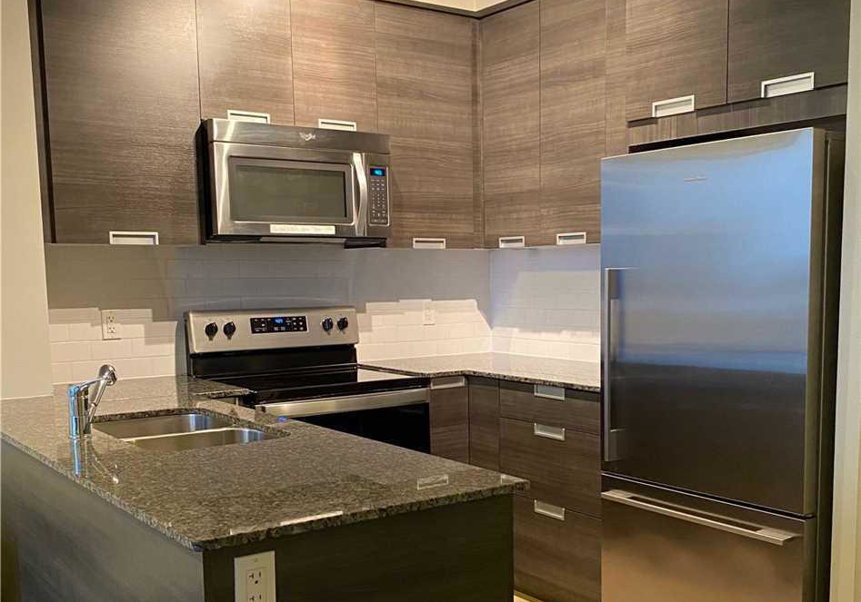 55-eglinton-avenue-w-mississauga-ontario-w12688480