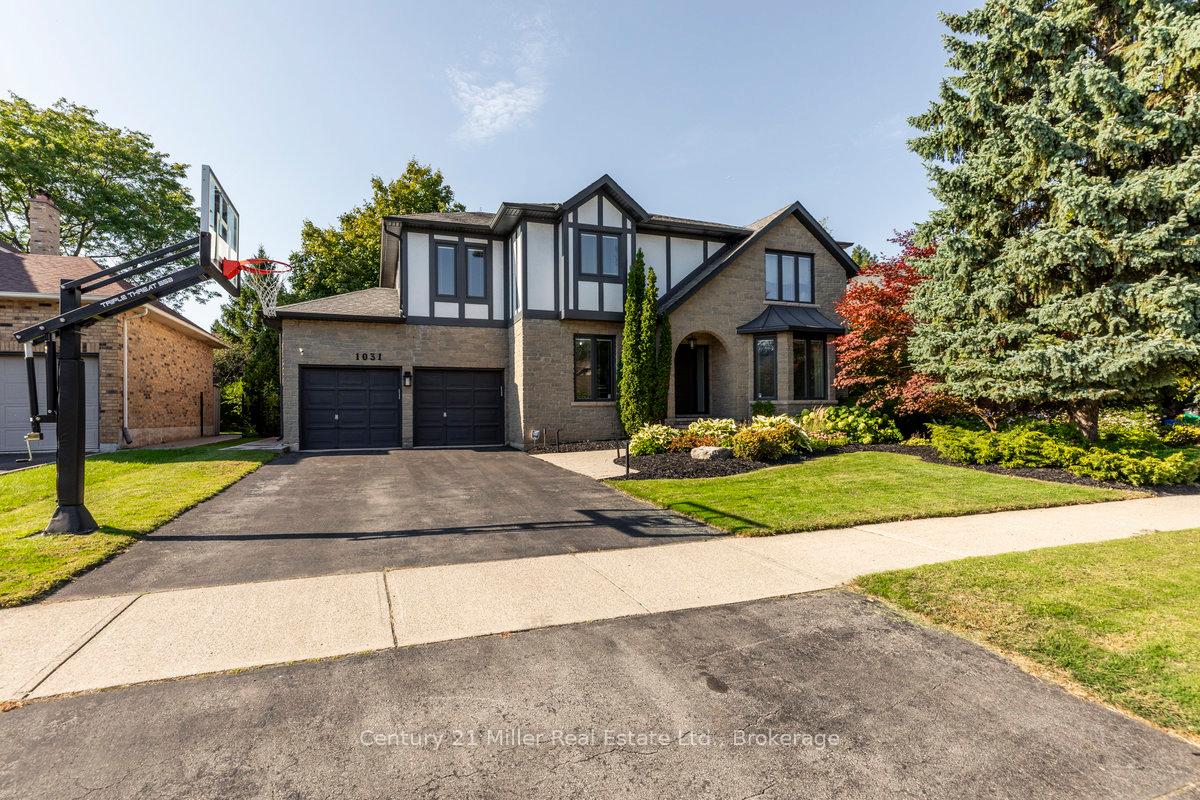 1031-masters-green-oakville-ontario-w12688792