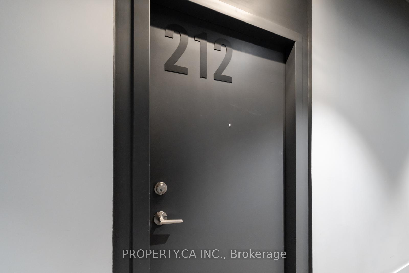 7-smith-crescent-etobicoke-ontario-w12689462