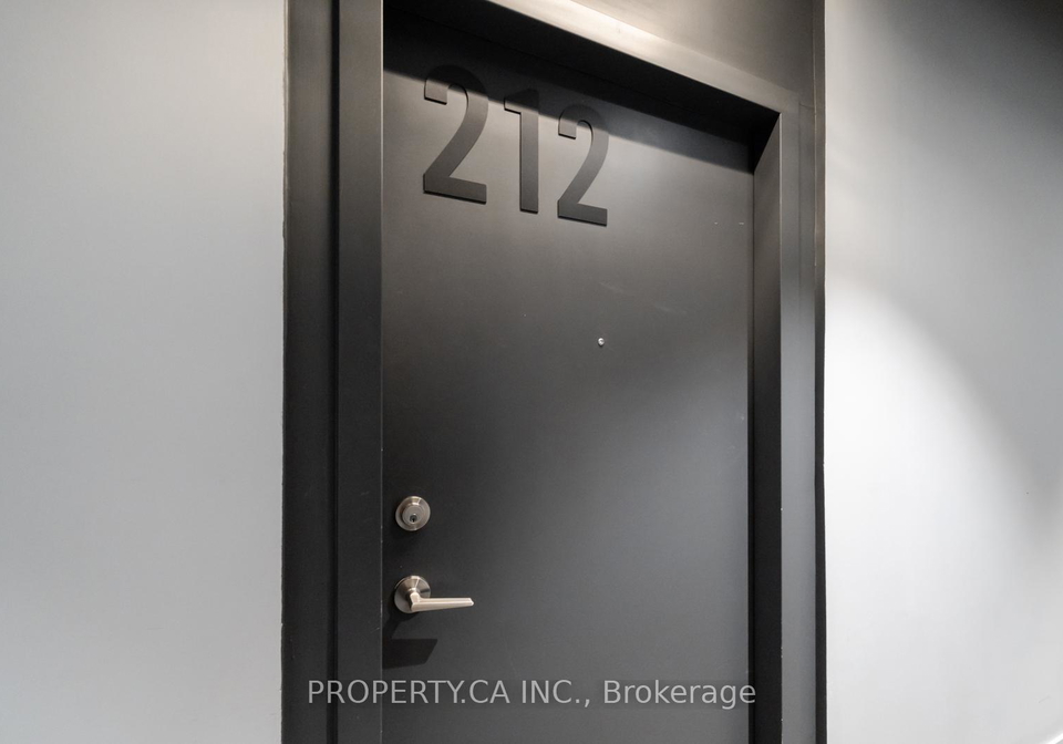 7-smith-crescent-etobicoke-ontario-w12689462