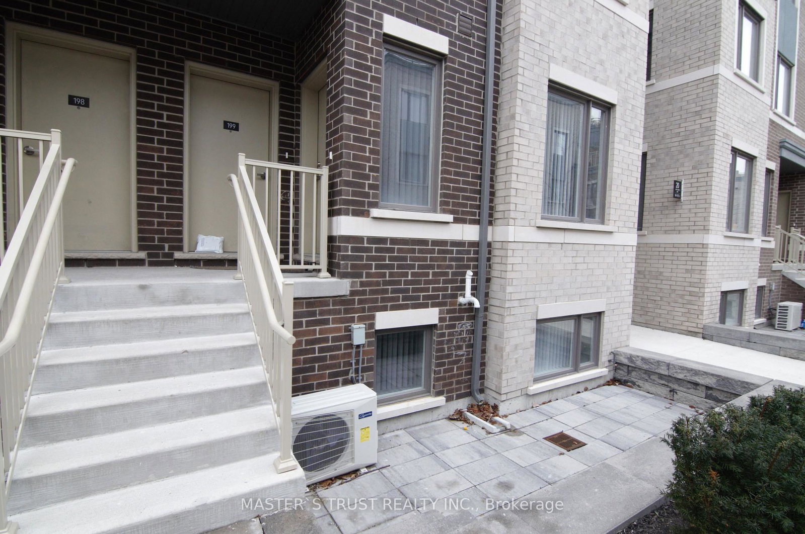 10-lloyd-janes-lane-etobicoke-ontario-w12689548