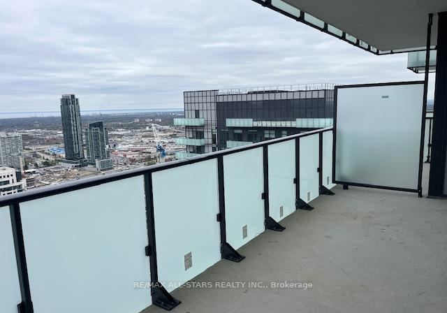430-square-one-drive-w-mississauga-ontario-w12689596