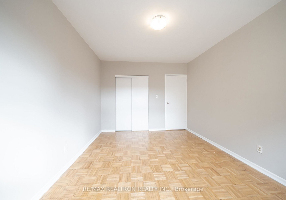 2049-prospect-street-burlington-ontario-w12689614