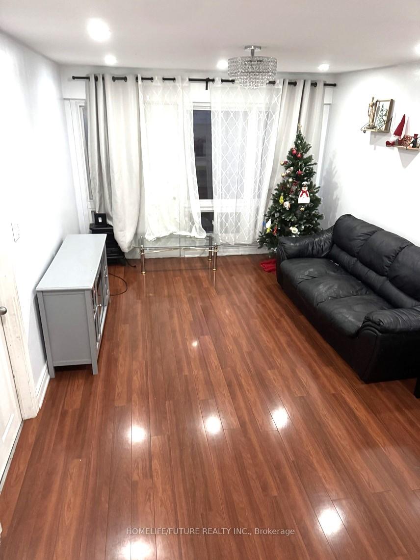 21-london-green-court-york-ontario-w12689734