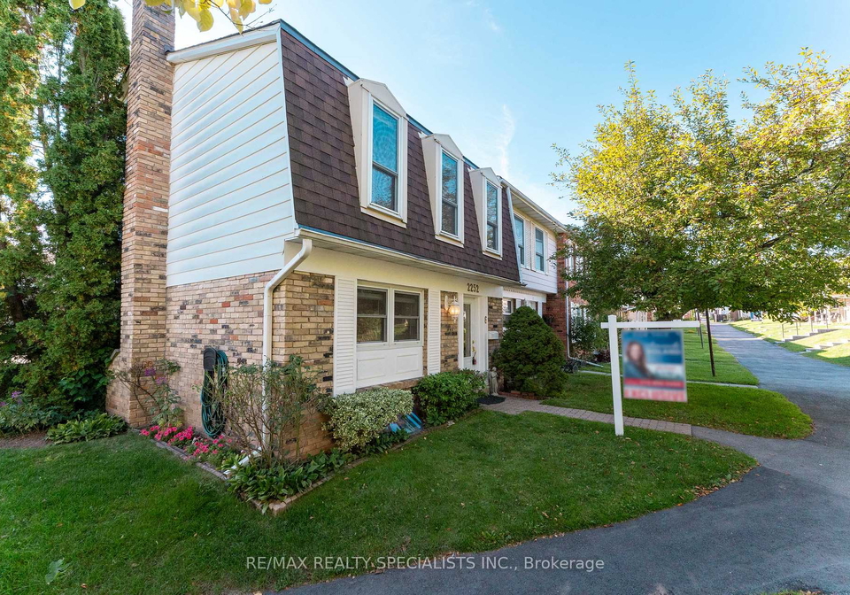 2252-upper-middle-road-burlington-ontario-w12690878
