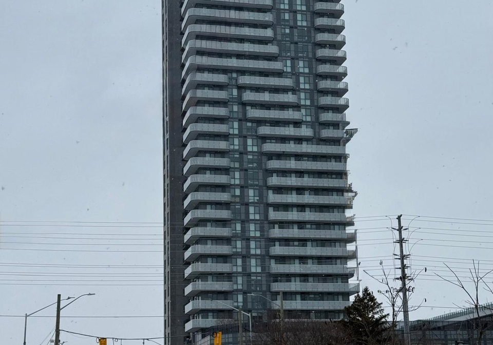 8-nahani-way-mississauga-ontario-w12691096