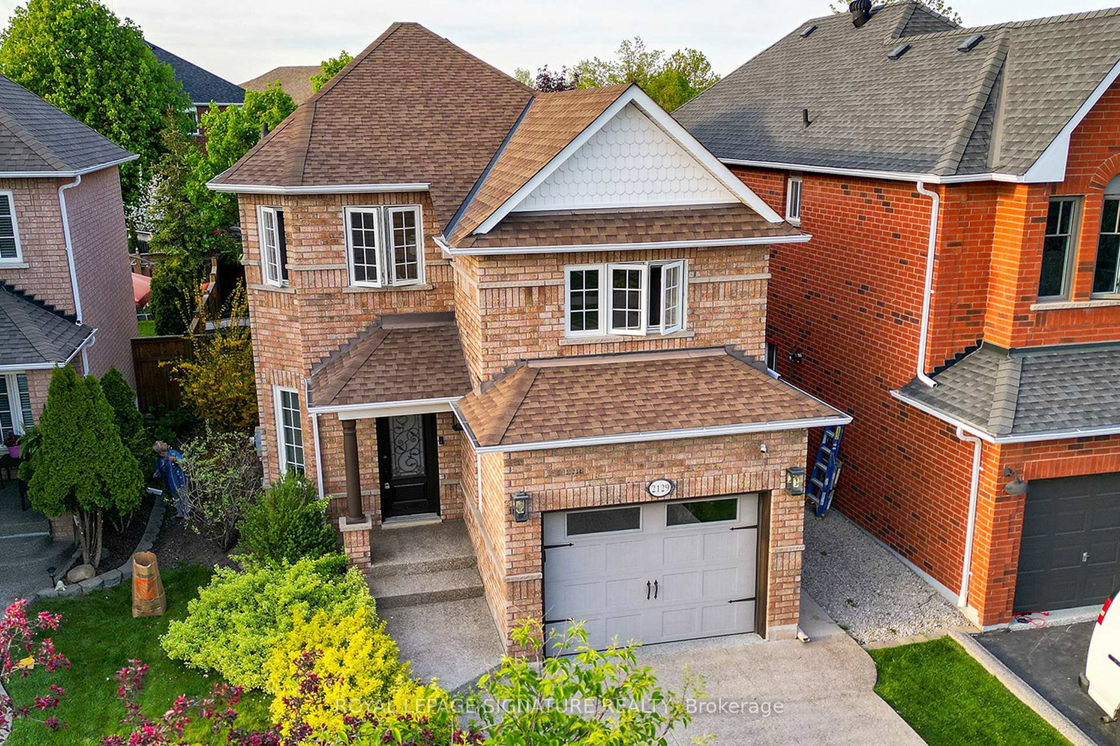 2129-glenfield-road-oakville-ontario-w12691452