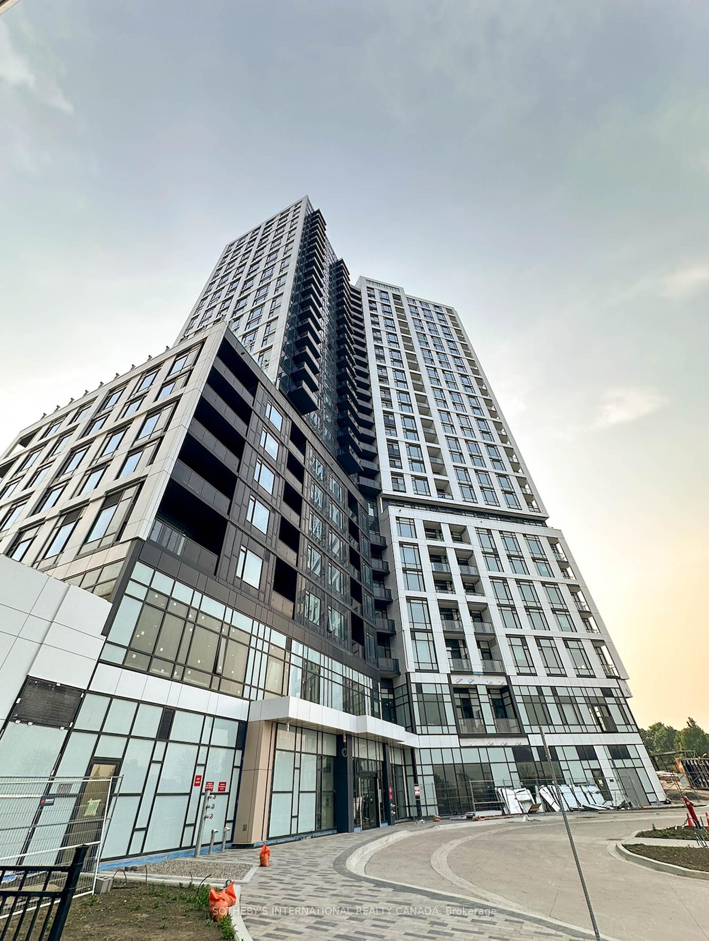 2495-eglinton-avenue-mississauga-ontario-w12691880