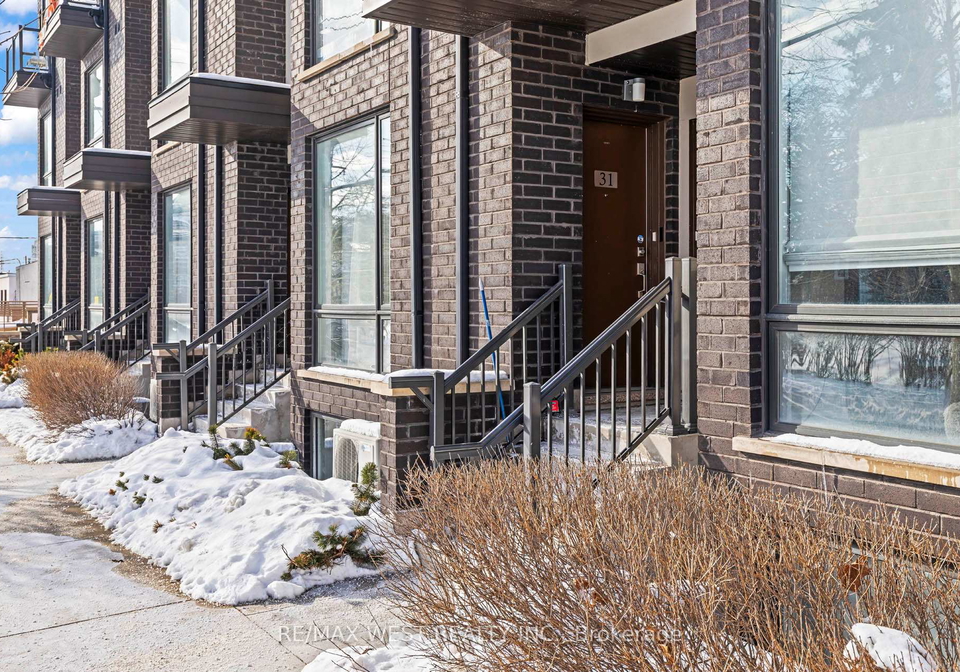 26-fieldway-road-etobicoke-ontario-w12692340