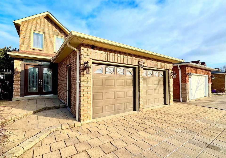 482-laurentian-avenue-mississauga-ontario-w12692464